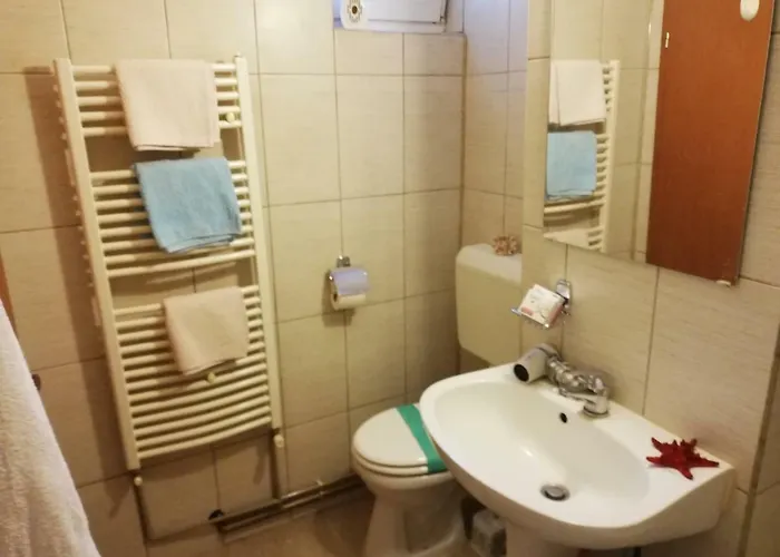 St's Martin Church Apartment *